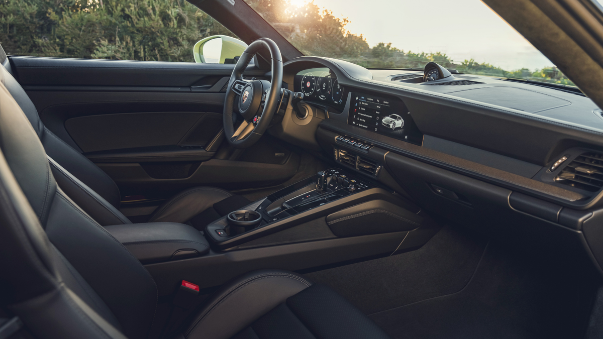 Porsche 911 Carrera — photo 5